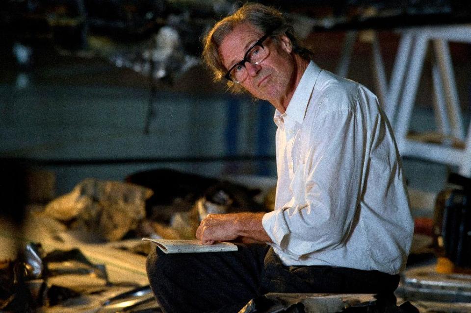 CORRECTS TO PHYSICIST, NOT PHYSICIAN - This image released by Science Channel shows William Hurt in a scene from the film "The Challenger Disaster." Hurt portrays Dr. Richard Feynman, the world-renown physicist and Nobel laureate whose sharp mind and dogged spirit led him to the design flaw that caused the space shuttle Challenger to explode in 1986. The film airs Saturday, Nov. 16, at 9 p.m. EST. (AP Photo/Science Channel-BBC, Patrick Toselli)