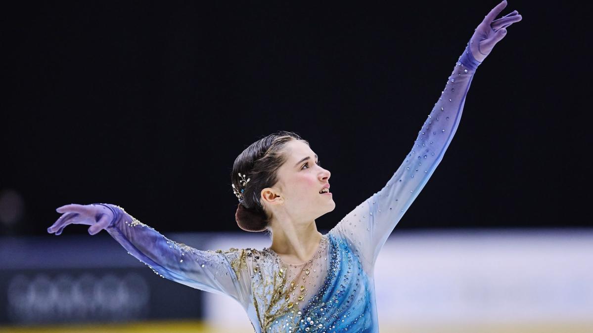 ‘Her eyes would obliterate you’ Bold Isabeau Levito faces skating idol