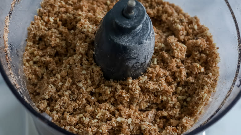 streusel topping in a food processor