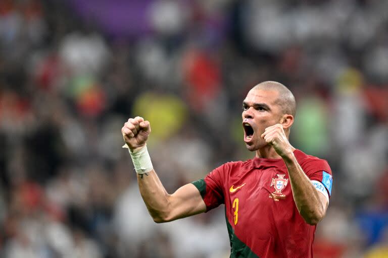 El portugués Pepe, todo un caudillo de la selección