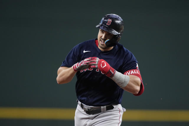 Playoff-chasing Rangers hit 4 HRs in demolition of Red Sox