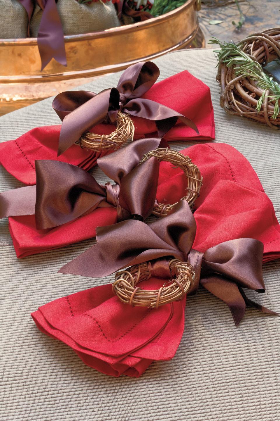 Tie Wreaths on Napkin Rings