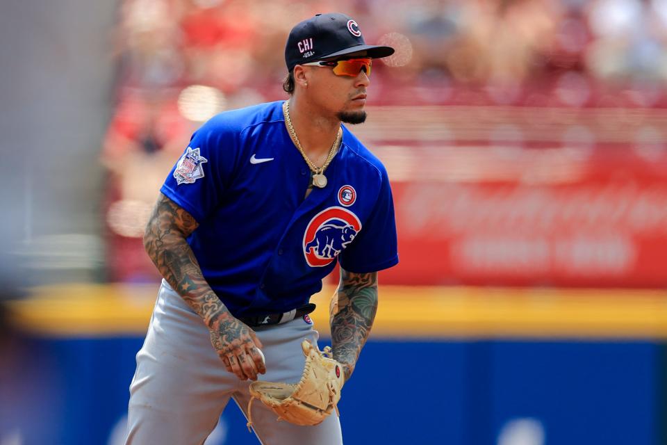 Chicago Cubs' Javier Baez plays the field during Sunday's game against the Cincinnati Reds in Cincinnati.