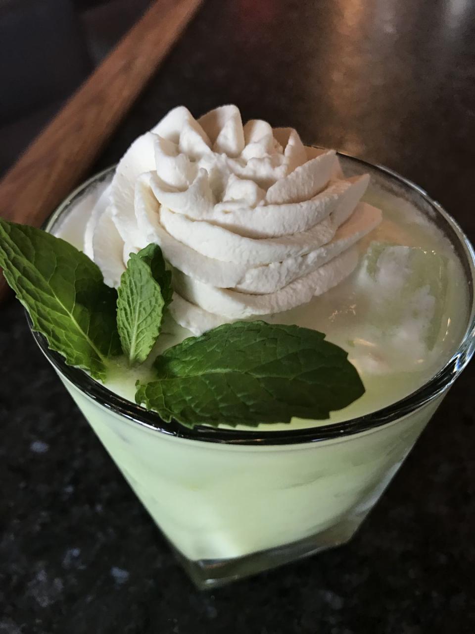 Food, Mint, Cream, Cuisine, Ingredient, Drink, Crème fraîche, Peppermint, Dessert, Dish, 