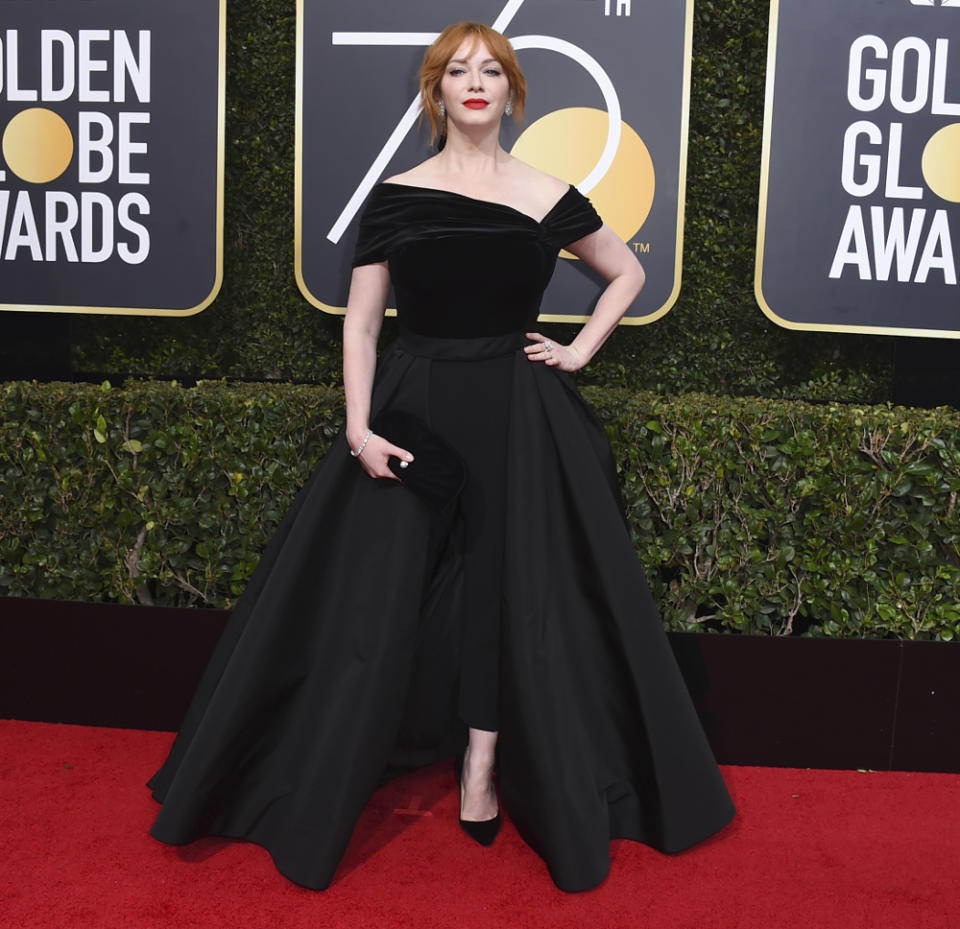 <p>Kurven, Stilgefühl und jede Menge Attitude zeigte Christina Hendricks in ihrem Hosen-Ensemble von Christian Siriano. (Bild: AP) </p>