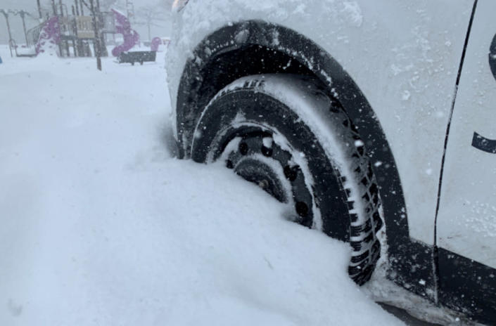 Healthy swath of snow threatens difficult travel in parts of Ontario and Quebec