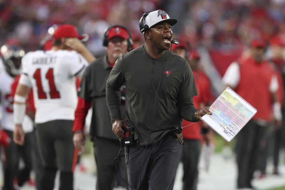 Tampa Bay Buccaneers offensive coordinator Byron Leftwich during the first half of an NFL football game against the Carolina Panthers Sunday, Jan. 9, 2022, in Tampa, Fla. (AP Photo/Mark LoMoglio)