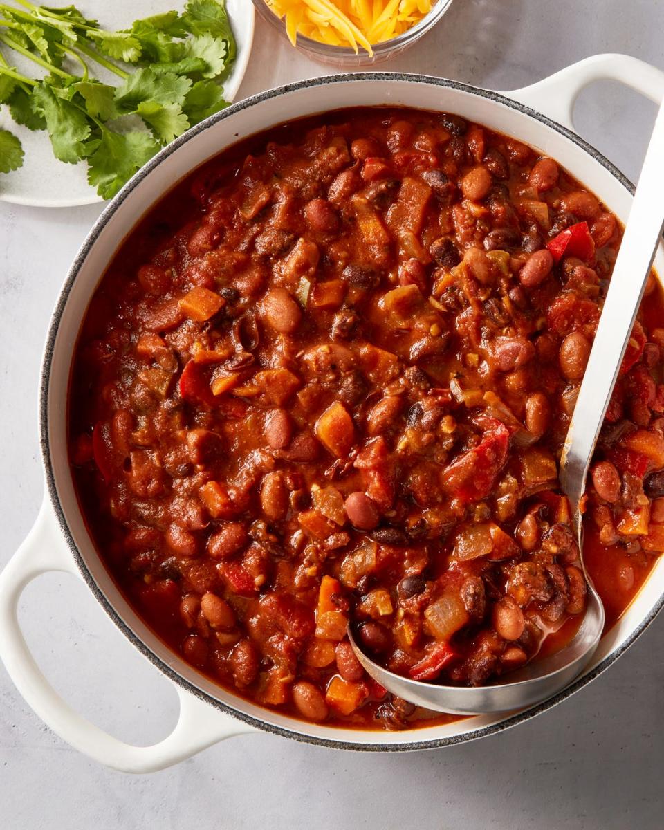 vegetarian chili made with beans