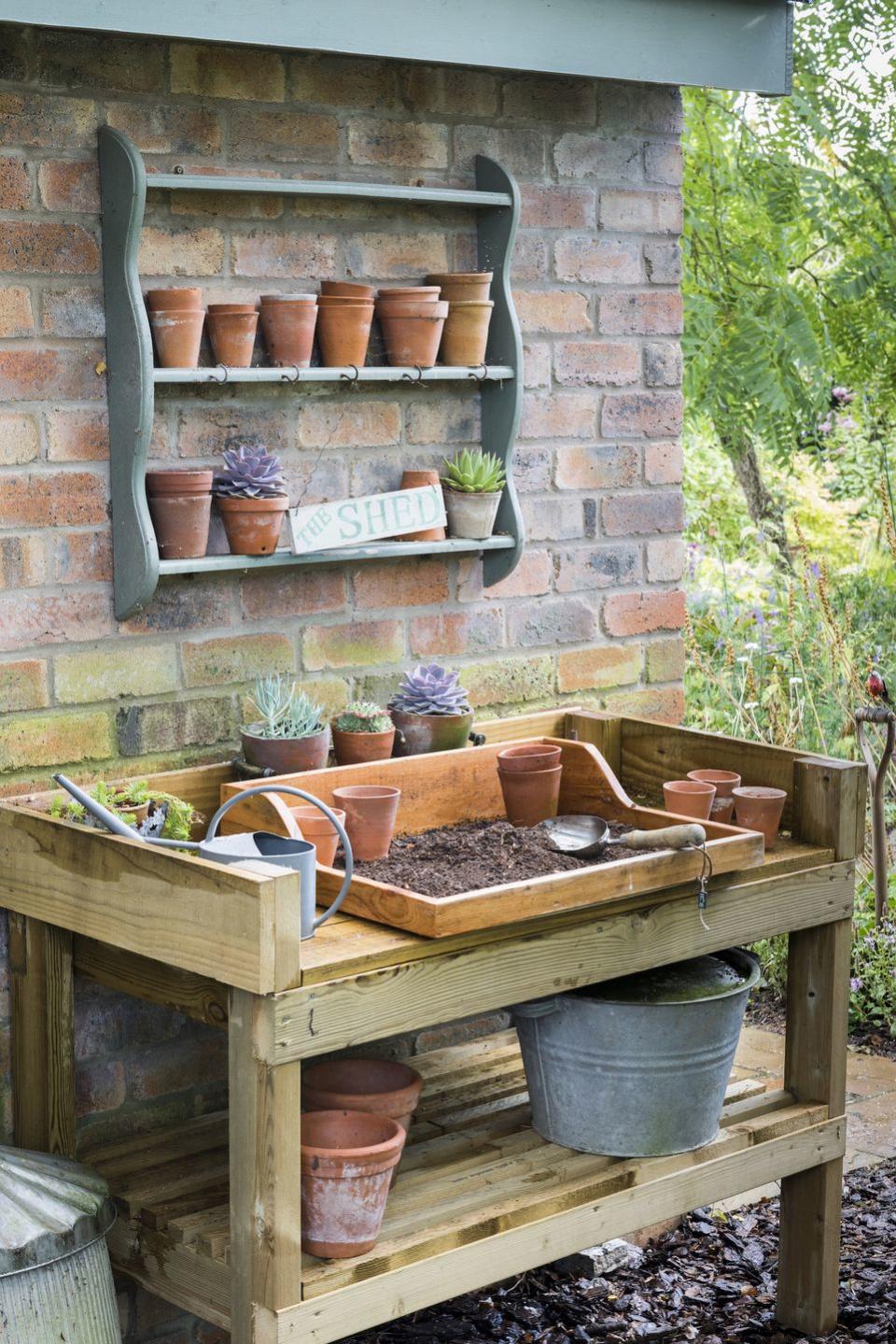 garden potting shed