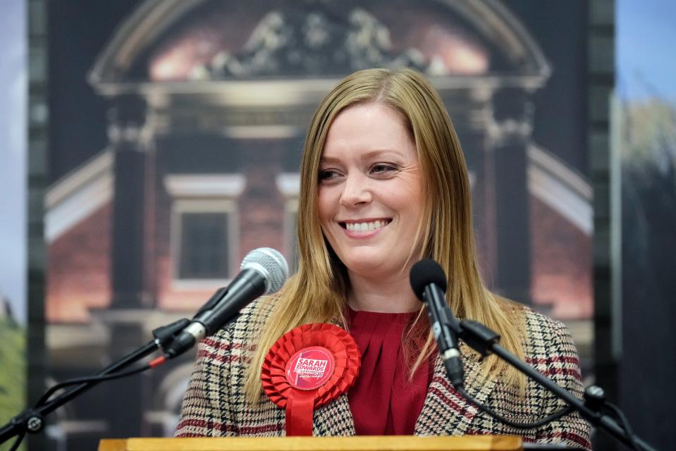 Labour candidate Sarah Edwards delivers a victory speech after winning the Tamworth by-election (Getty Images)