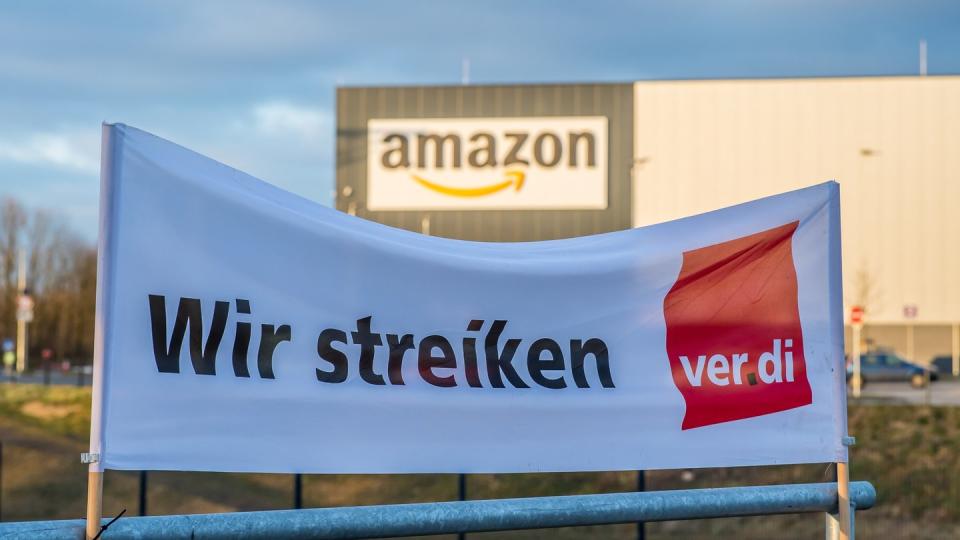 Verdi ruft die Beschäftigten von Amazon an sechs Standorten zu Arbeitsniederlegungen auf.