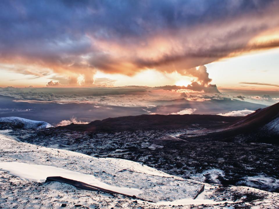 Sunset at the summit of Mauna Kea in Hawaii