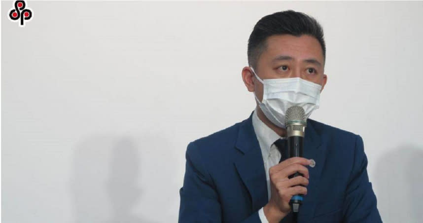 新竹市長林智堅涉及中華大學與台大國發所碩士論文抄襲風波，5日親上火線回應。(圖／報系資料照)