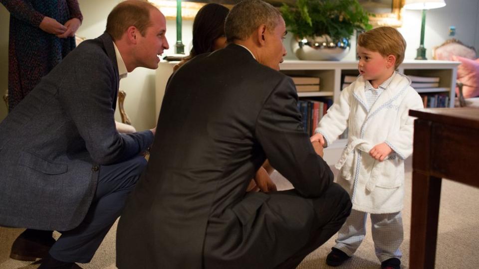 2016年，美國總統奧巴馬在倫敦肯辛頓宮（Kensington Palace）會見喬治王子。
