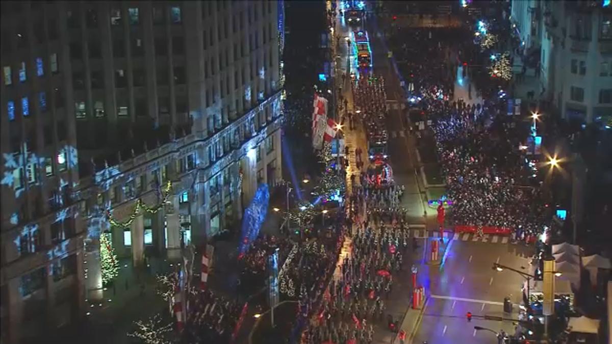 BMO Harris Bank Magnificent Mile Lights Festival Parade steps off