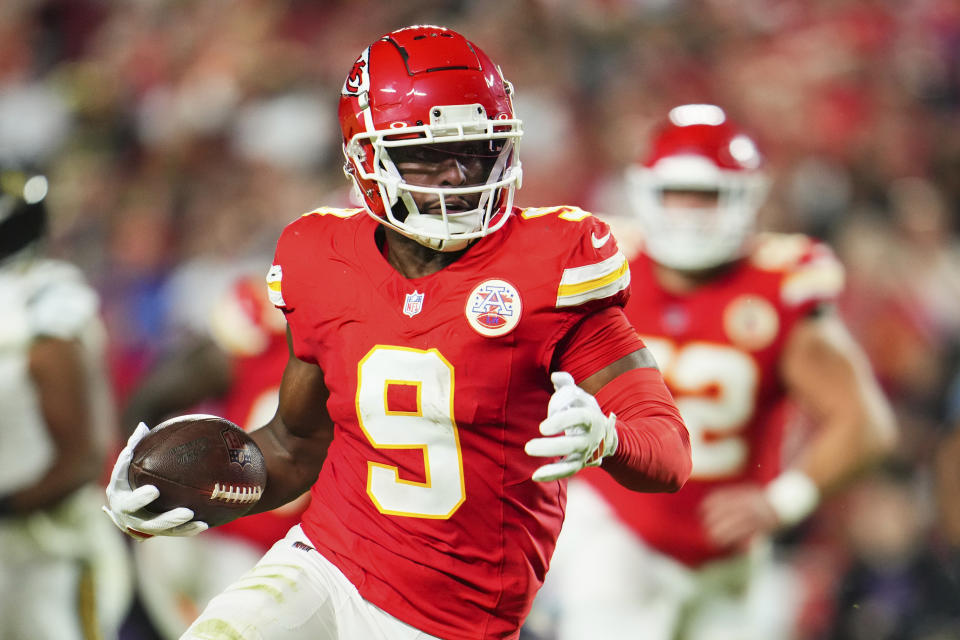 JuJu Smith-Schuster appears to have quickly reconnected with Patrick Mahomes, and fantasy football managers should take note. (Photo by Cooper Neill/Getty Images)