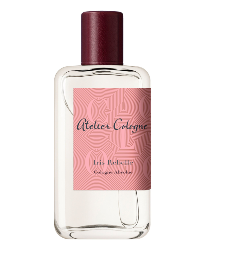 <p>Una deliciosa fragrancia con una mezcla de lavanda enriquecida y madera terrosa de Guayaco. Te fascinará, sobretodo porque la puedes obtener con un 40% de descuento. Iris Rebelle Cologne Absolue, de Atelier Cologne. </p>