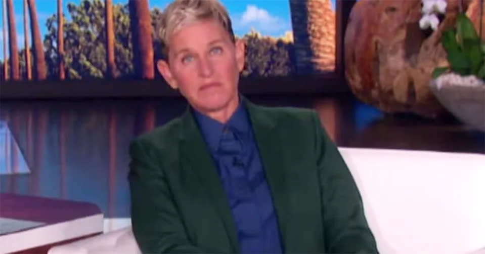 Ellen schien sich sichtlich unwohl zu fühlen, als Oprah ihre Mitarbeiter erwähnte. Bild: Ellentube