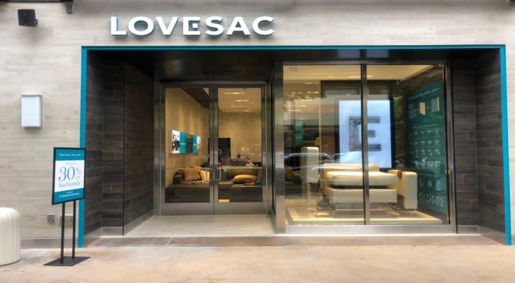 lovesac storefront