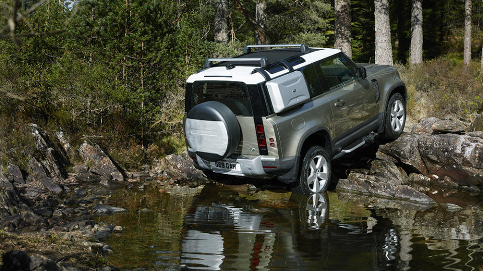 Land Rover Defender 90