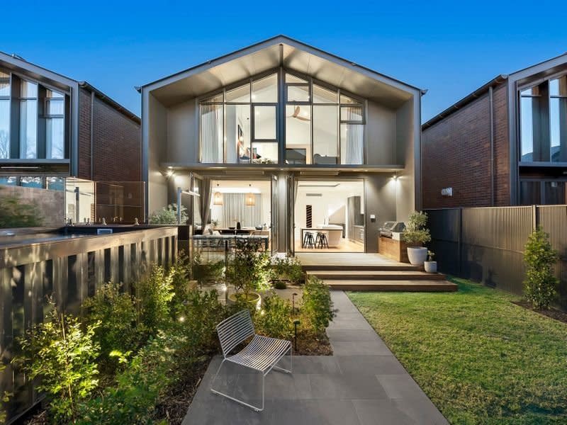 A house in Regent Street, Elsternwick that sold for $2.83m in late 2018. <i>(Source: realestate.com.au)</i>