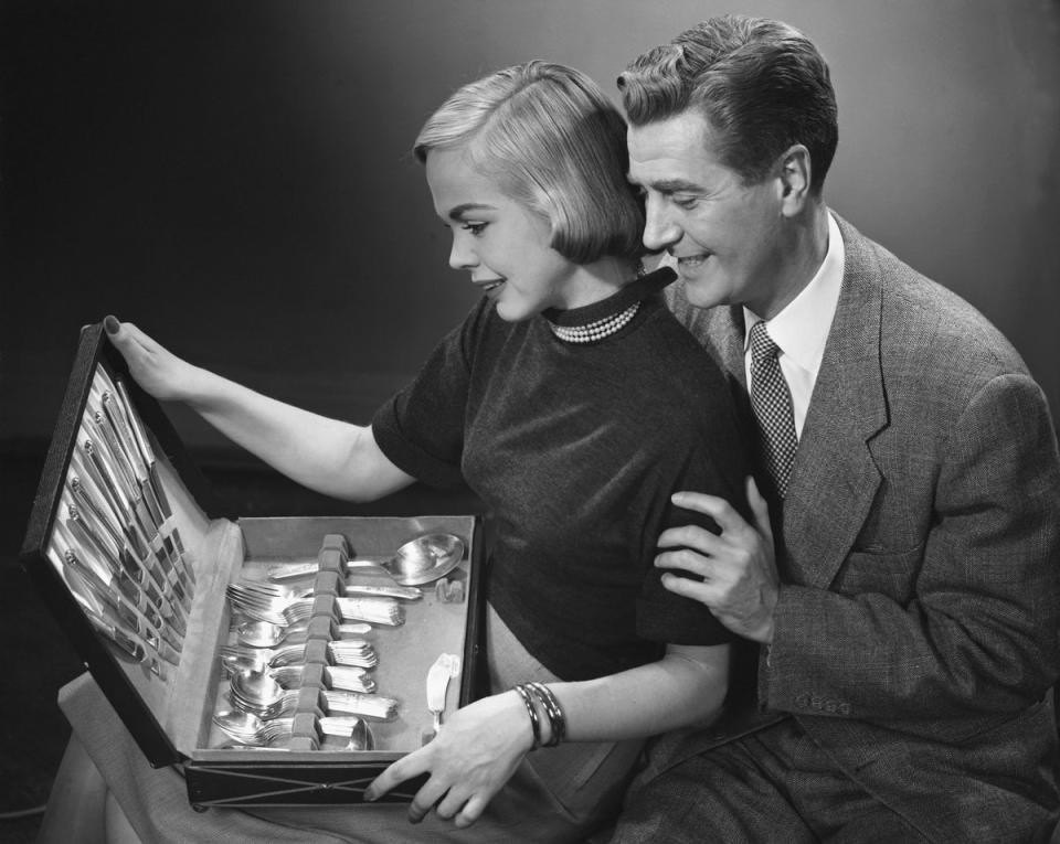Betty told Brad she had always wanted a set of spoons (George Marks / Retrofile/ Getty Images)