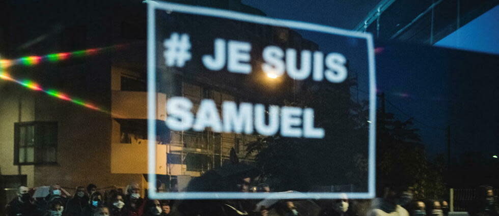 « La descente aux enfers de Samuel Paty aura duré onze jours, et nul ne pouvait l’ignorer », écrit Mickaëlle Paty dans sa lettre aux parlementaires.   - Credit:SAMUEL BOIVIN / NurPhoto / NurPhoto via AFP