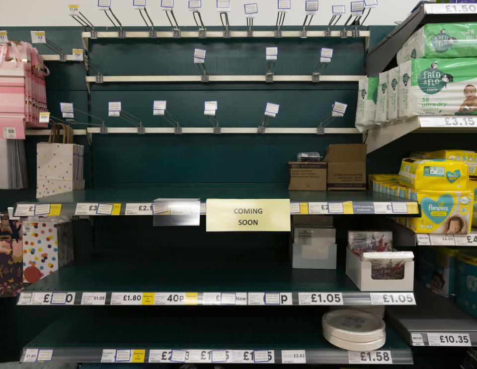 LONDON, ENGLAND - OCTOBER 02: Empty shelves at a market are seen in London, United Kingdom on October 02, 2021. In the UK, supply problems due to a shortage of trucks and truck drivers, have left shelves in some supermarkets. The shortage of truck drivers has led to a disruption of the supply chain in the UK in the post-Brexit era. Empty shelves in supermarkets, long lines at gas stations and closing gas stations have put the British government in a growing crisis, which the government is struggling to manage. (Photo by Rasid Aslim/Anadolu Agency via Getty Images)