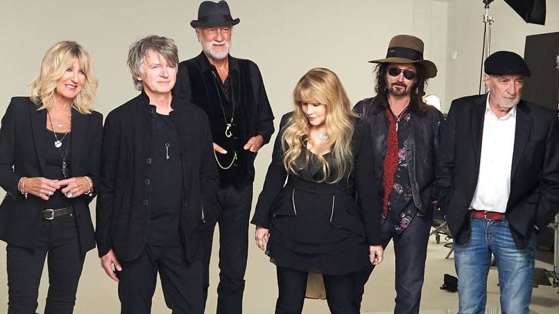 Fleetwood Mac with Mike Campbell and Neil Finn, photo by Randee St Nicholas
