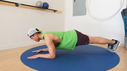 <span class="article__caption">Sphinx push-up <strong>step 2</strong>.</span> (Photo: Hayden Carpenter) <figure><figcaption><span class="article__caption">Sphinx push-up <strong>step 3</strong>.</span> (Photo: Hayden Carpenter)</figcaption></figure>