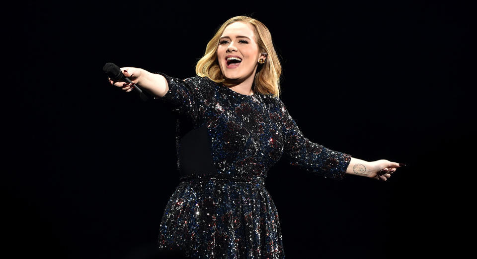 Adele celebrates quarantine birthday in black mini dress