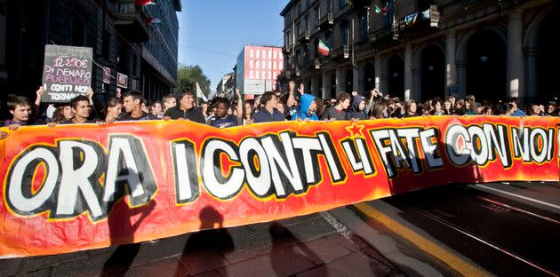 07/10/2011 Torino, sciopero nazionale della Scuola contro la crisi economica e la riforma Gelmini (Photo: Paolo Siccardi SyncPaolo Siccardi Sync / AGF)