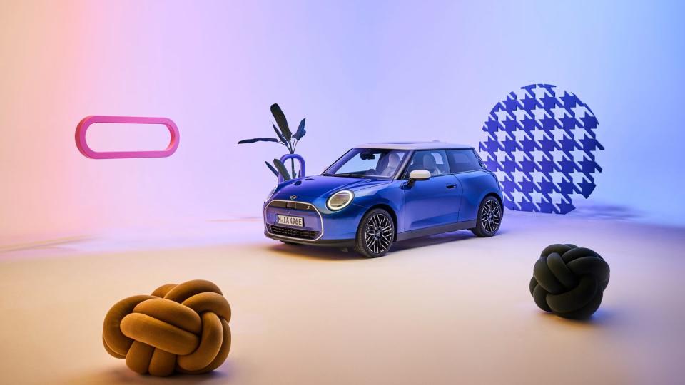 2025 mini cooper electric lineup in ocean blue with white interior