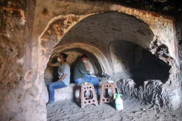 Birol Can, arqueólogo de la Universidad de Uşak de Turquía y director del proyecto de excavación de Blaundus, aseguró que las tumbas estaban repletas de sarcófagos