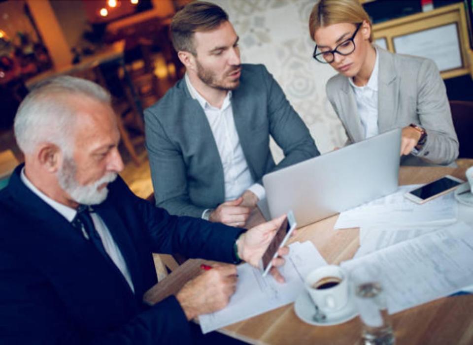 Distintas generaciones conviven hoy en el mundo del trabajo