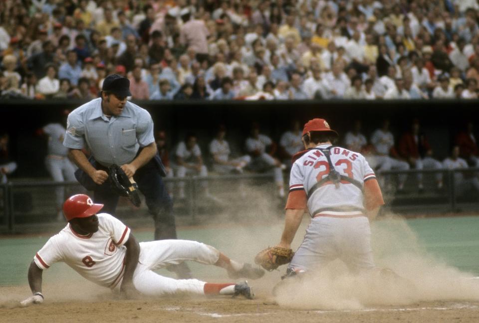 Ted Simmons（捕手）MLB生涯21年都是身披23號背號。（Photo by Focus on Sport/Getty Images）