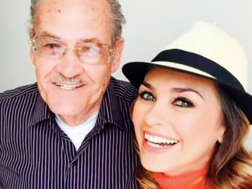 Aracely Arámbula con padre / Cortesía