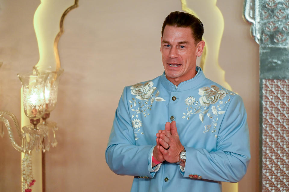 Hollywood actor John Cena wore a light blue jacket with silver silk embroidery at the ceremony.