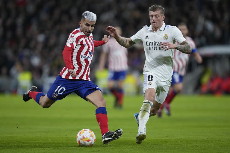 Este sábado se jugará una nueva edición del Derbi Madrileño entre Real Madrid y Atlético, donde Ángel Correa, Rodrigo de Paul y Nahuel Molina querrán dejar su huella