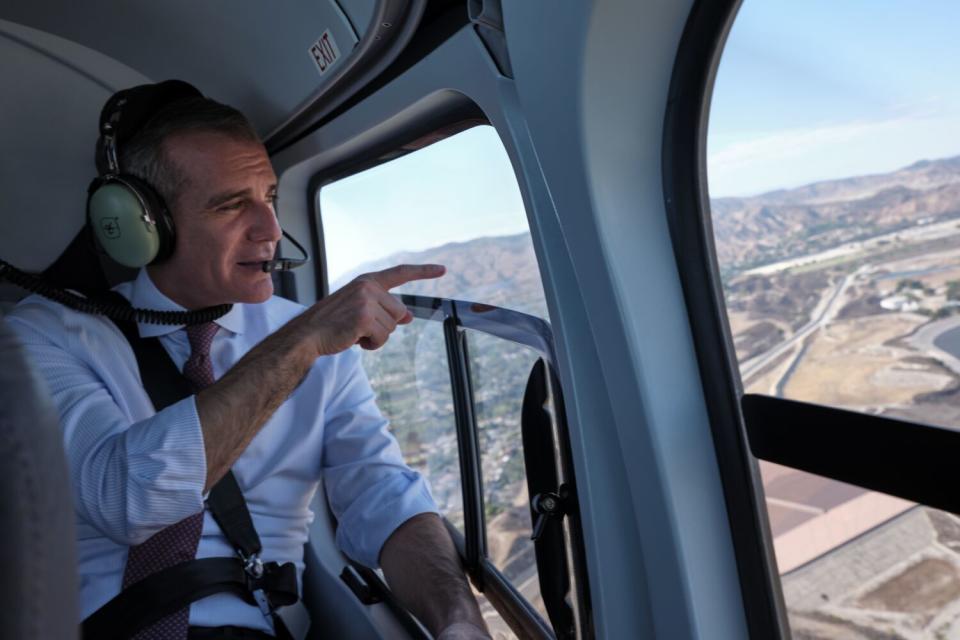 Mayor Eric Garcetti surveys Los Angeles water infrastructure from a helicopter