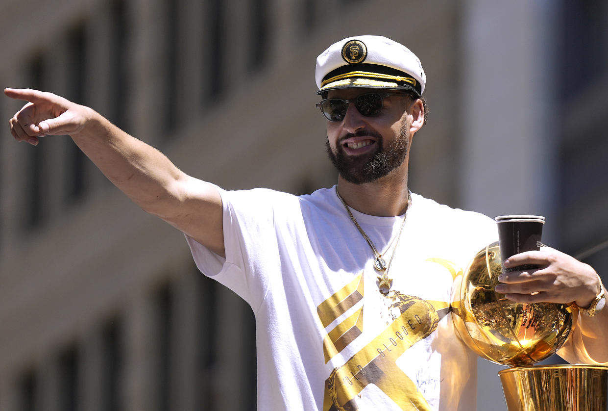 Klay Thompson durante la celebración por el título de la NBA de los Golden State Warriors en San Francisco. (Foto: Thearon W. Henderson / Getty Images).