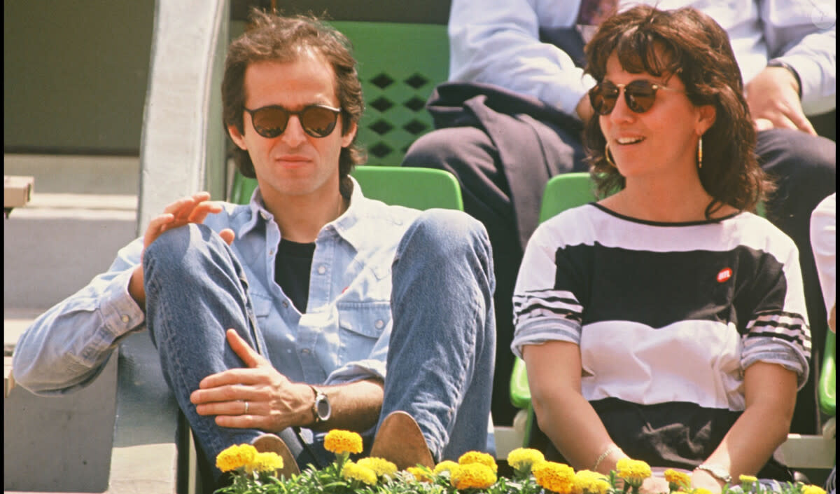 <p>Une psychologue avec qui il a eu 3 enfants : Caroline, Michael et Nina.</p>
<p>Jean-Jacques Goldman et Catherine Morlet lors du tournoi de Roland-Garros</p> - © BestImage