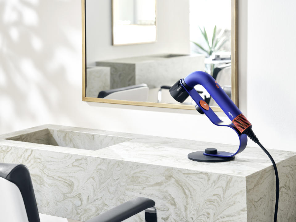 The Supersonic r from Dyson