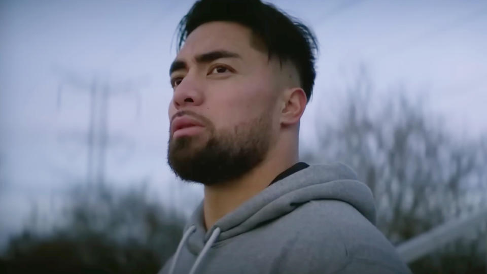 Manti Te'o in Untold: The Girlfriend Who Didn't Exist