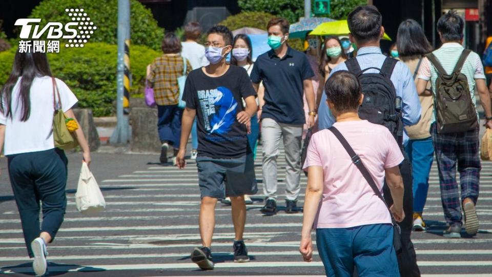 今天上午「熱如盛夏」。（示意圖／shutterstock 達志影像）