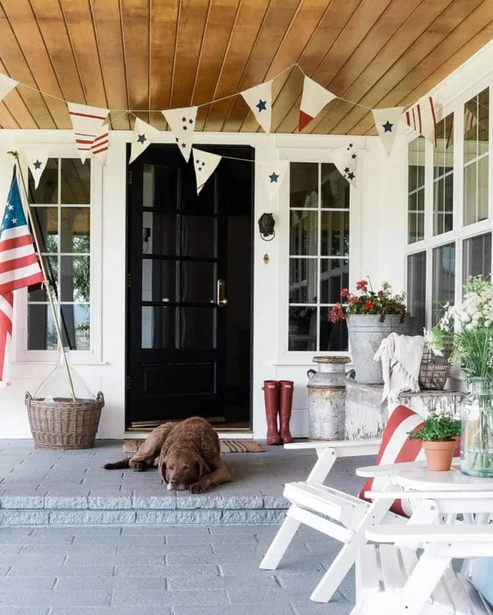 americana bunting (Boxwood Avenue)