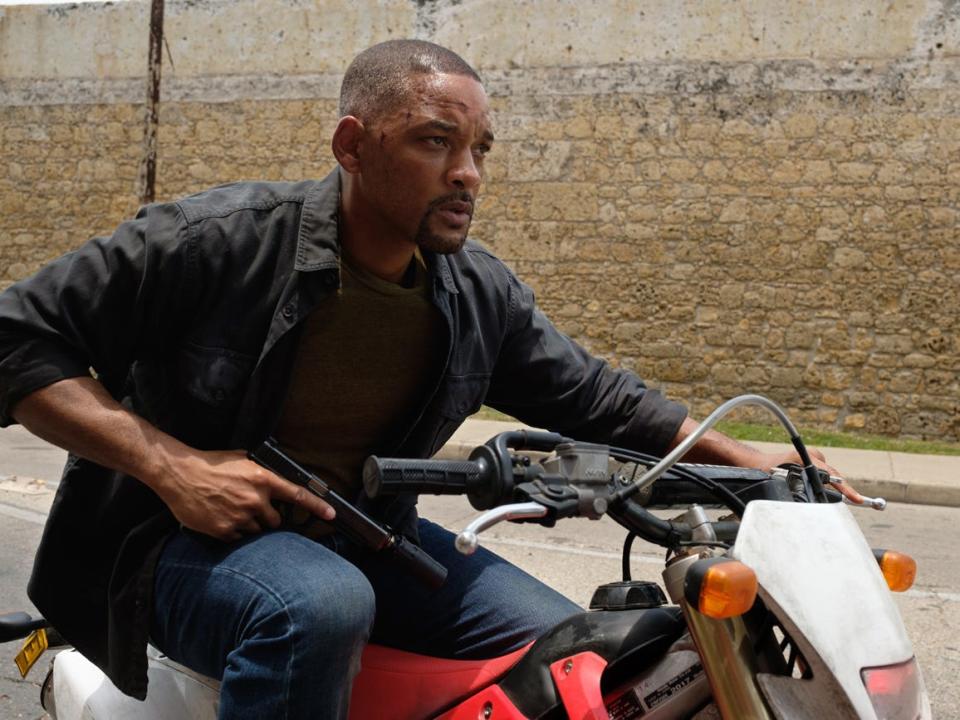 Some critics felt that Will Smith's talents were held back by a weak script.