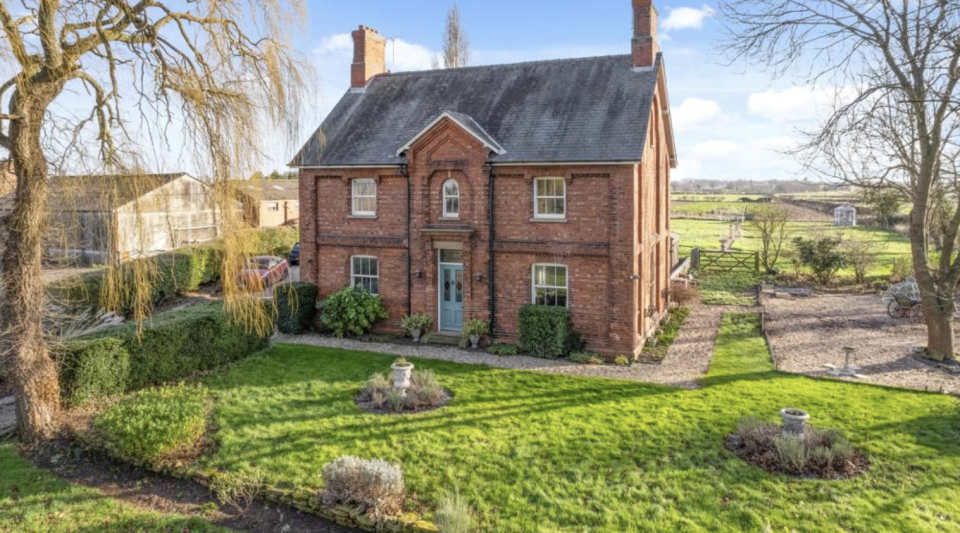 1. An elegant pad in Besthorpe - £750,000. Photo: Rightmove