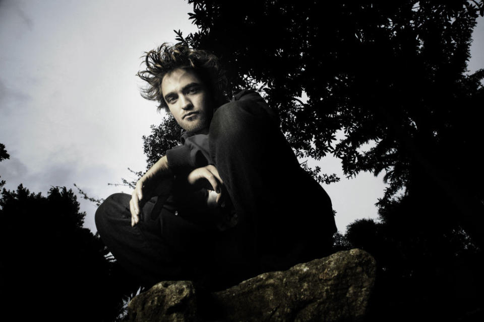 ROME - OCTOBER 31: (EDITORS NOTE: THIS IMAGE HAS BEEN DIGITALLY ENHANCED) Actor Robert Pattinson poses for the 'Twilight' Portrait Session at the 'De Russie' hotel, during the 3rd Rome International Film Festival held at the Auditorium Parco della Musica on October 31, 2008 in Rome, Italy. (Photo by Franco S. Origlia/Getty Images)