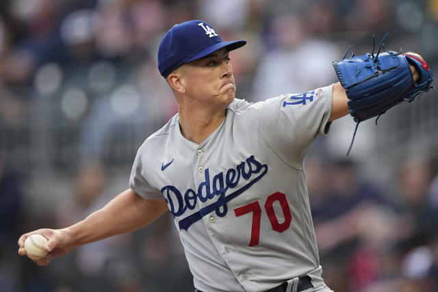 MLB Insider Suggests LA Add Former Dodgers Fan Favorite Pitcher